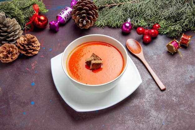 Куриный бульон с лапшой и овощами – легкое начало застолья