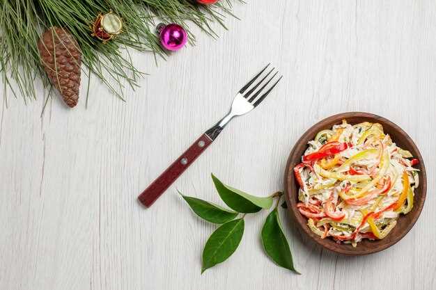 Классический салат «Цзянсу» с огурцами и орехами