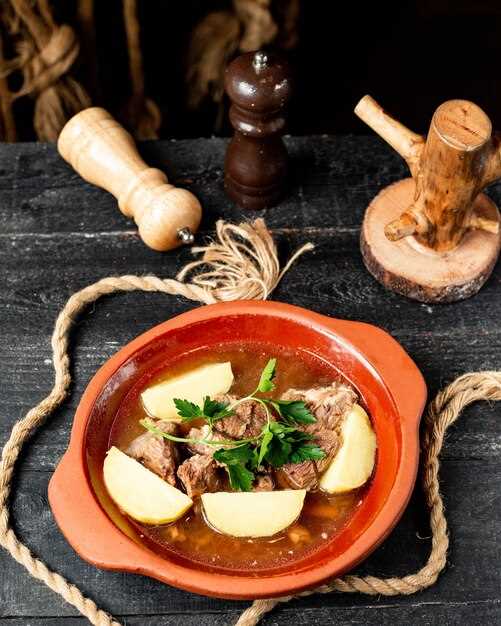 Рецепт супа с фасолью, беконом и копченой свининой
