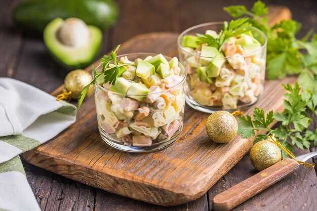 Обжарка и охлаждение курицы для салата